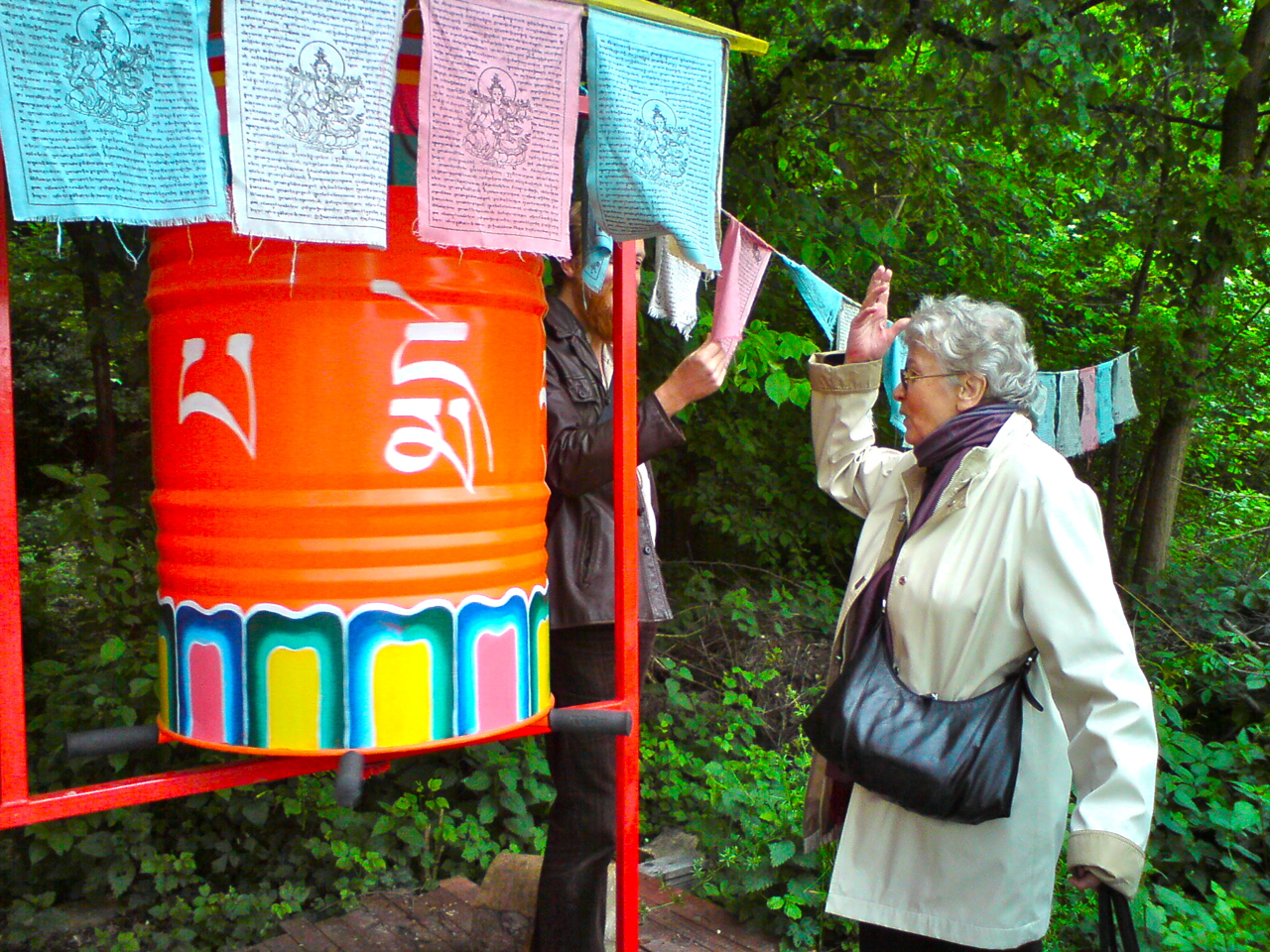 I took this foto of Eliane Radigue in 2009, when she came to Vienna for the festival e_may, where some of her pieces were performed at the Wiener Konzerthaus. 